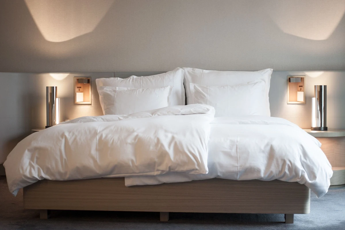 Luxuriöse Zimmerperspektive im Dorquellanluxehotel